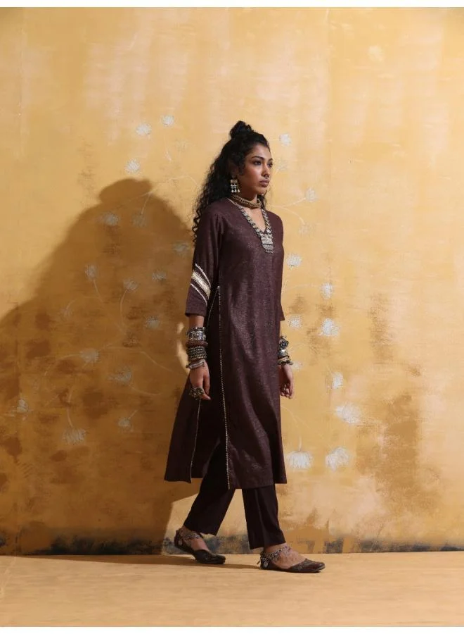 trueBrowns trueBrowns Brown Metallic High-Slit Straight Kurta Set