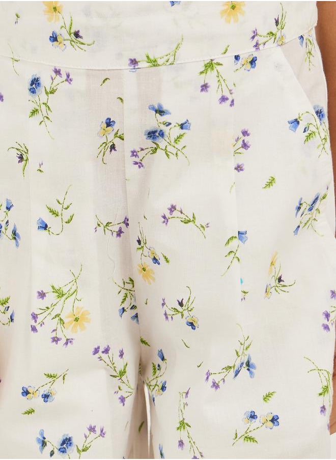 Styli Floral Printed Flat Front Pants  - Image 3