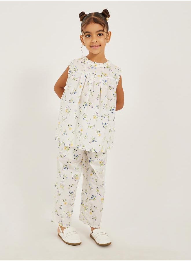 Styli Floral Printed Flat Front Pants  - Image 2