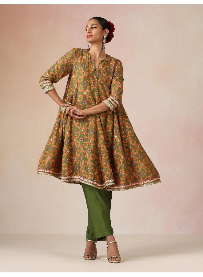 trueBrowns Dark Green Orange Jaal Print Viscose Flared Kurta Co-ord Set - Image 1