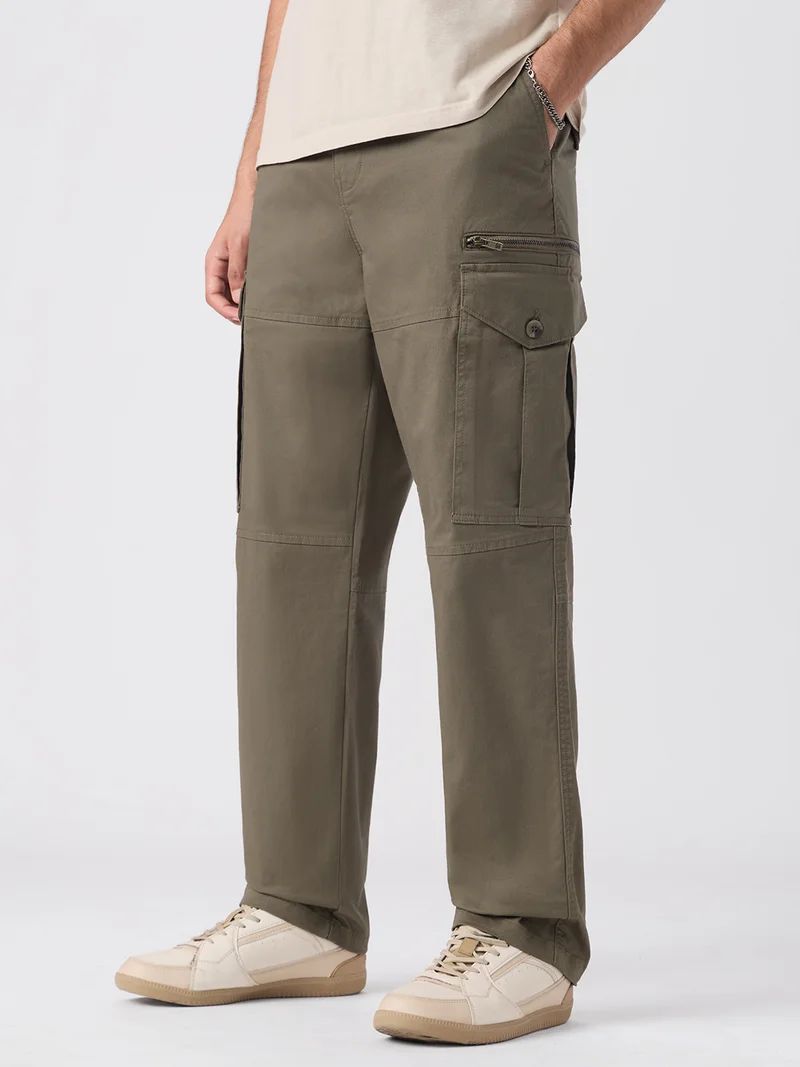 The Souled Store Alpine Green: Men and Boys Elastic Waistband Dark Olive Green Solid Cotton Lycra Straight Fit Lightweight Stretchable Utility Cargo Pants