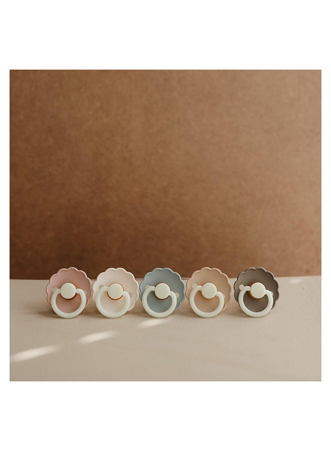 FRIGG Daisy Silicone Baby Pacifier 0-6M 2-Pack Croissant/Portobello - Size 1 - Image 4