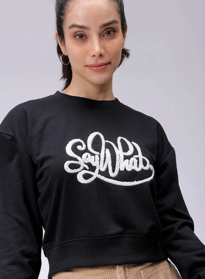 Women Relaxed Fit Typography Printed Crew Neck Long Sleeve Cropped Sweatshirt