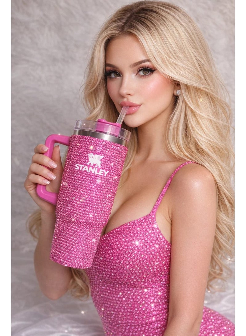 ستانلي كوب كوينشر H2.0 فلوستيت مرصع بالسترس الفوشيا اللامع الاصلي من ستانلي مختوم ، معزول بتفريغ الهواء فولاذ مقاوم للصدأ مع غطاء وشفاطة للمياه أو الشاي المثلج القهوة وعصير السموذي وما إلى ذلك 1.18 لتر - Image 4