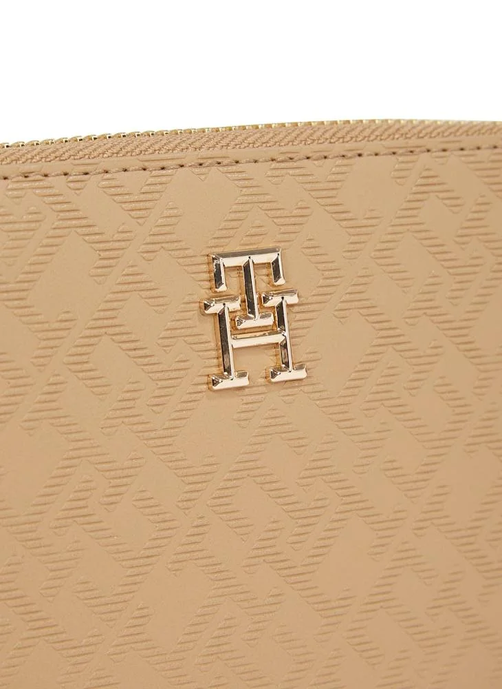 TOMMY HILFIGER Logo Zip Over Clutche