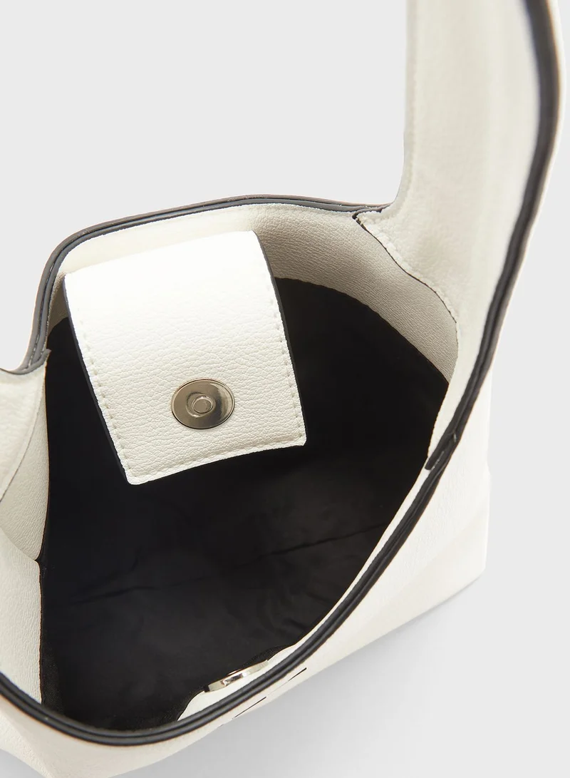 Calvin Klein Jeans Minimal Monogram Shoulder Bag
