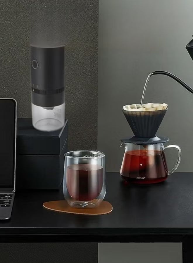 مطحنة قهوة كهربائية محمولة – قابلة للشحن عبر USB مع فرشاة – لون أسود - Image 4