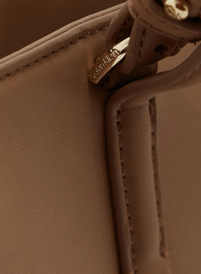CALVIN KLEIN Must Medium Tote Bag