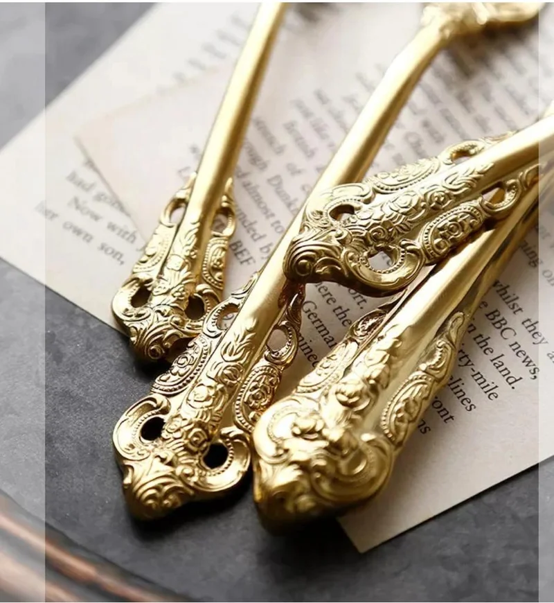 Quesera  Royal Glimmer Gold cutlery for perfect Table setting- set of 24 pcs  | Best Price UAE