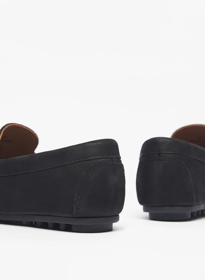 سيد دوتشيني Boys Solid SlipOn Moccasins with Braid Trim Accent and Stitch Design