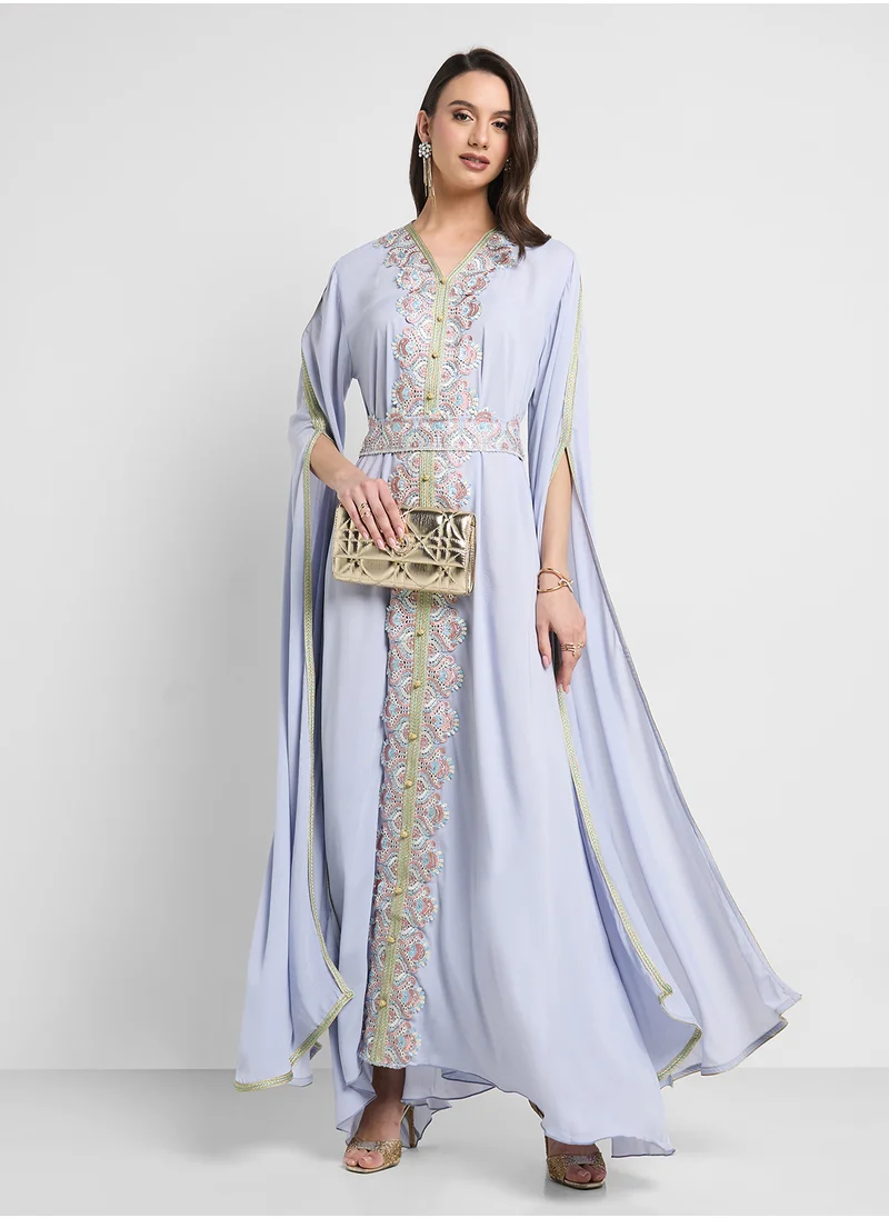 هيا كلوزيت Embroidered V-Neck Flared Sleeve Dress