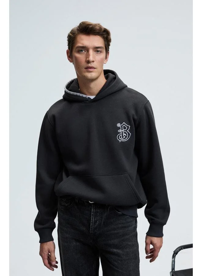 GRIMELANGE GROVER Men's Hooded Sweatshirt with Decorative Stitch Details, Chest Embroidery, Kangaroo Pocket, Anthracite.