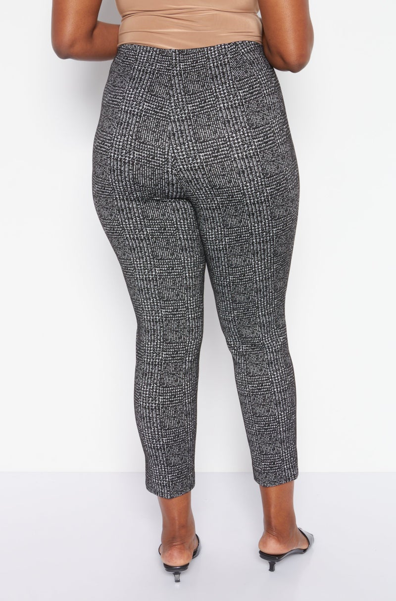 ANNE KLEIN Women Plus Size Pull On Textured Trouser Pant, Black - Image 4