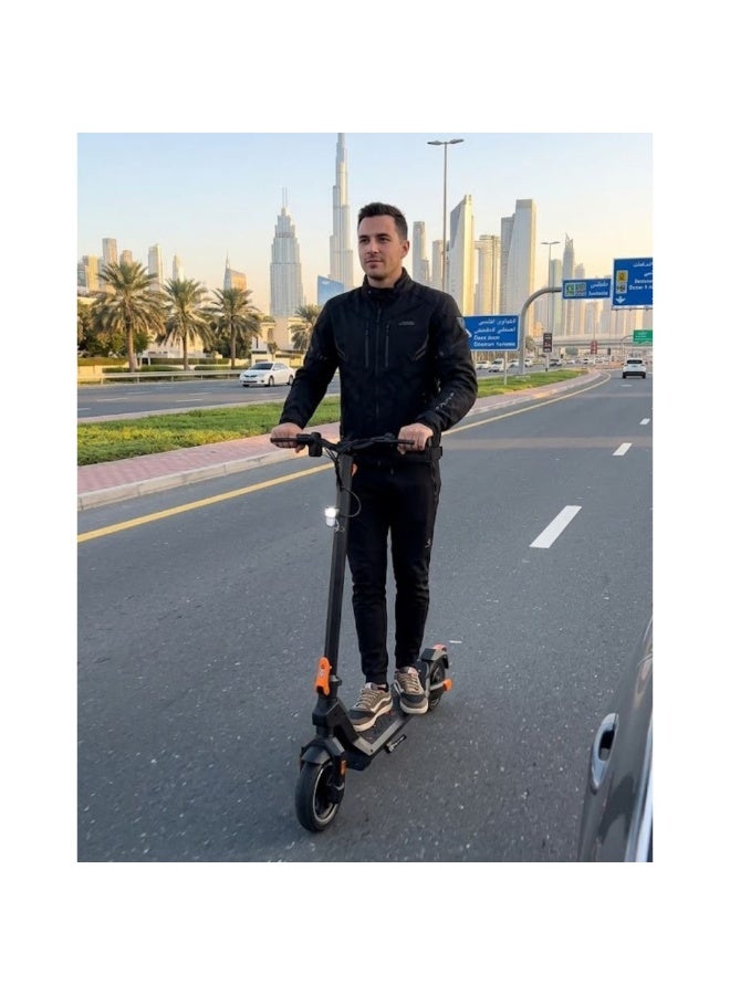 سكوتر كهربائي قابل للطي للبالغين والمراهقين | محرك بقوة 350 واط وإطارات صلبة مقاس 8.5 بوصة | بطارية 36 فولت 10 أمبير-ساعة، سرعة تتراوح بين 25 و30 كم/ساعة ومدى يصل إلى 25 كم | سكوتر محمول للتنقل اليومي مزود بنظام تعليق خلفي - لون أسود - Image 3