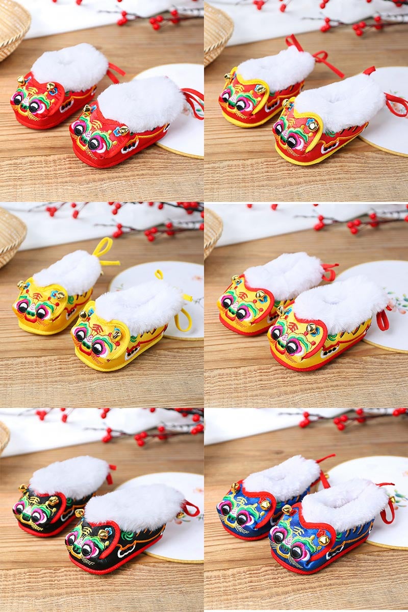 Tiger head shoes baby boys and girls 1 year old 100 days newborn handmade tiger head cloth shoes grab week shoes intangible heritage [Add velvet to take another link]