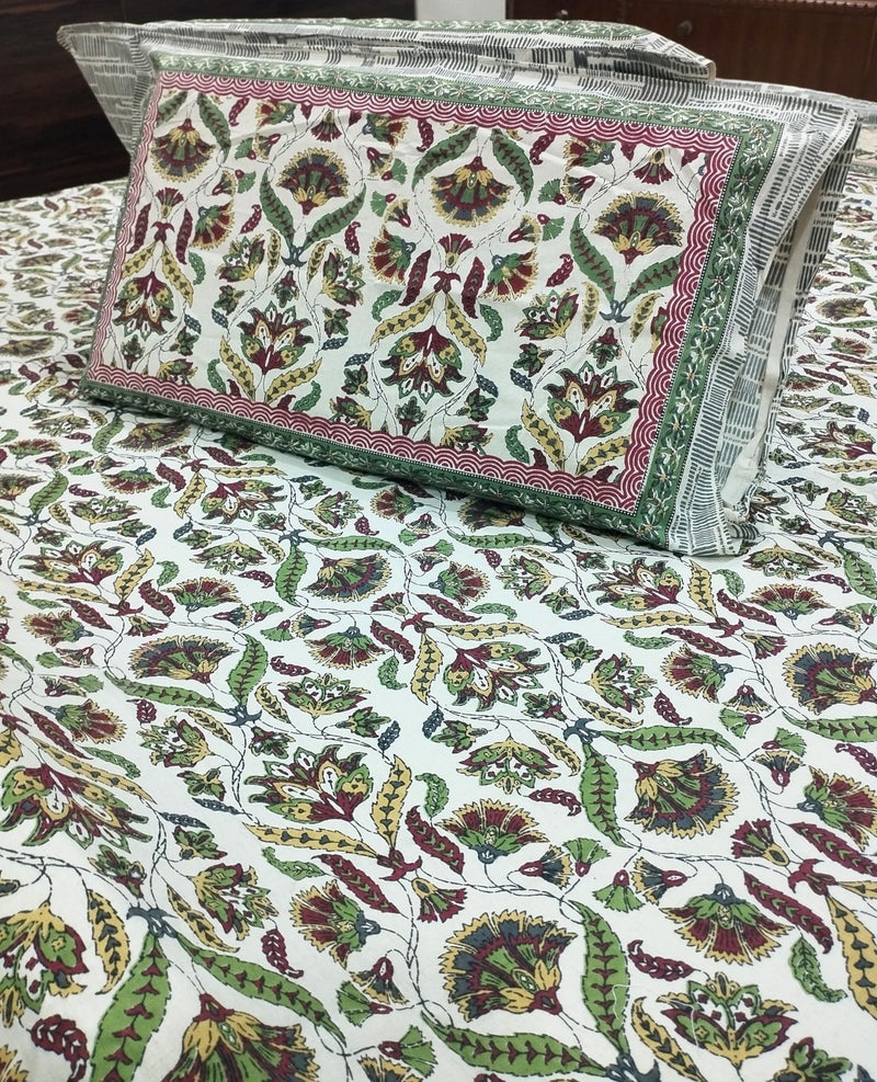 Floral Print Cotton Bedsheet Set with 2 Pillow Covers, King Size 254x274 cm, White and Green - Image 4
