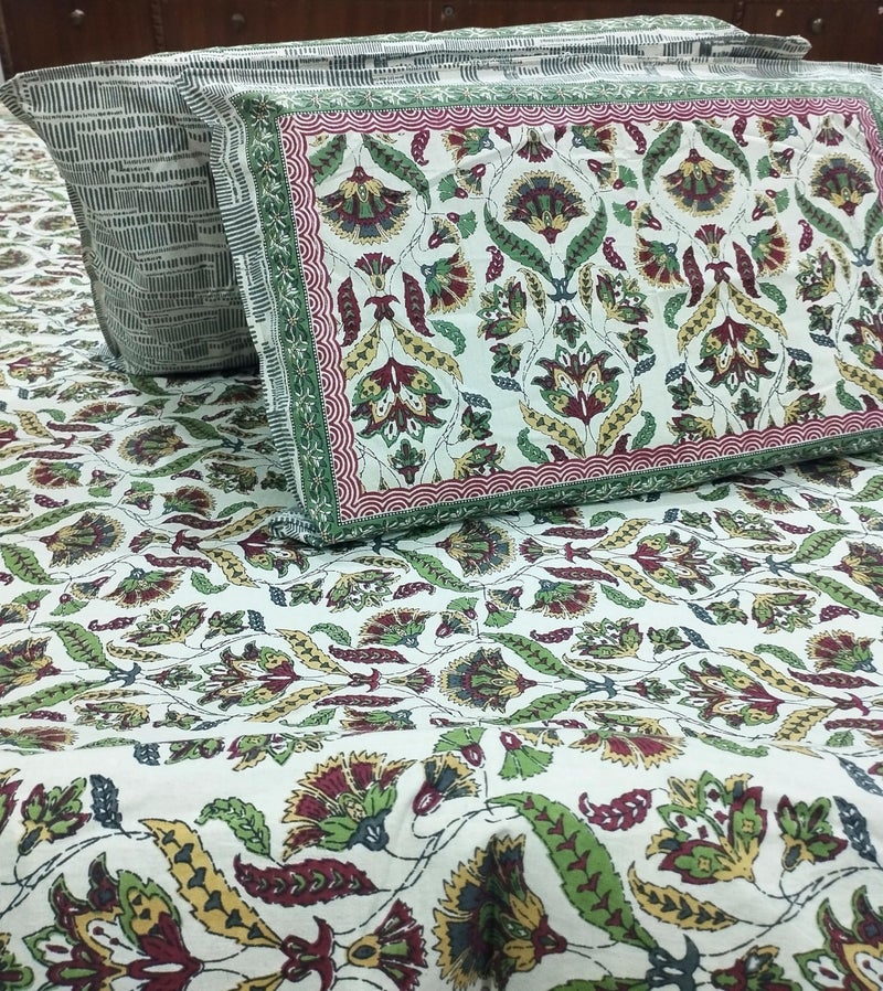 Floral Print Cotton Bedsheet Set with 2 Pillow Covers, King Size 254x274 cm, White and Green - Image 5