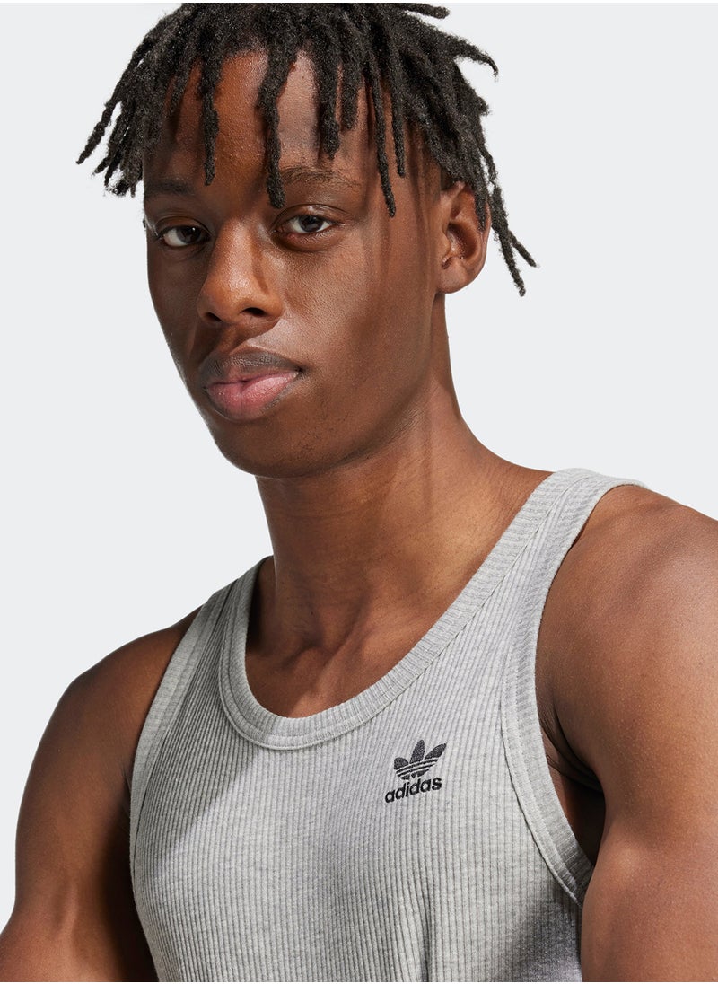 adidas Originals - Trefoil Essential T-Shirt - Image 1