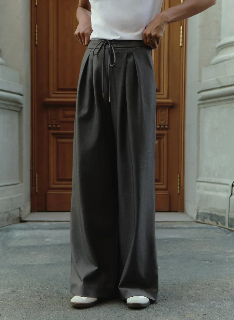 Lichi Palazzo trousers with pleats and matching ties