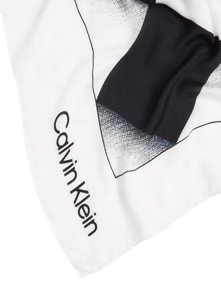 CALVIN KLEIN QUILT PRINT SQUARE SCARF  - Image 3