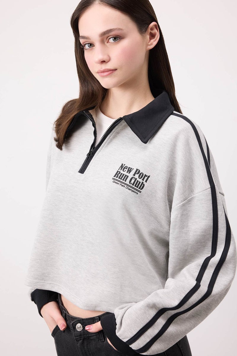 DeFacto Woman Zipper Collar Crop Sweatshirt - Image 1