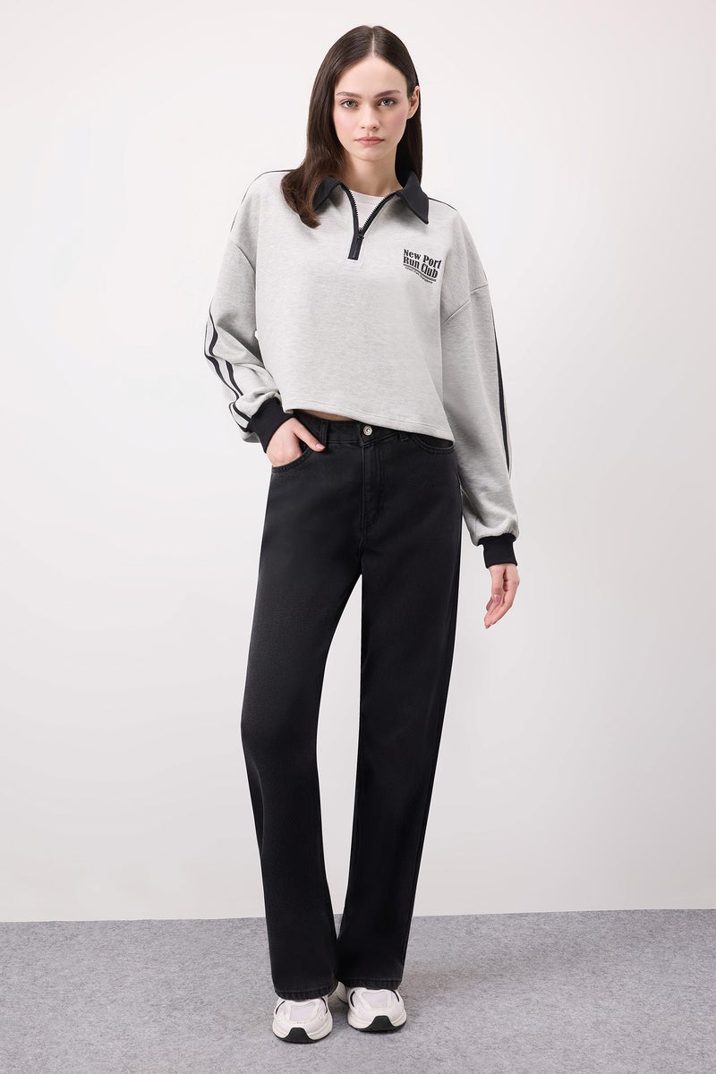 DeFacto Woman Zipper Collar Crop Sweatshirt - Image 5