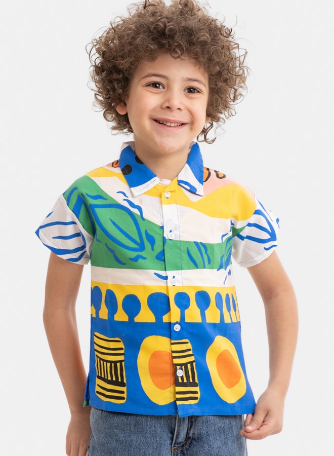 قميص أبيض بأزرار للأولاد بطبعة كاملة