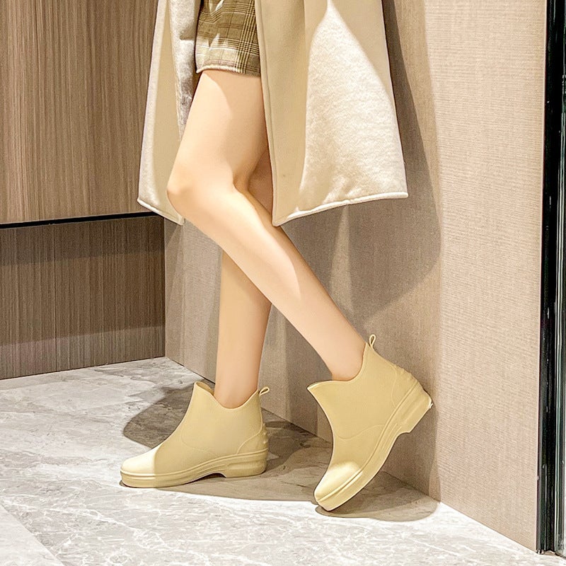 Low-Top Rain Shoes Women Fashion Adult Outdoor Waterproof Shoes Kitchen Short Tube Working Water Shoes Warm Non-Slip Rubber Shoes Women - Image 2