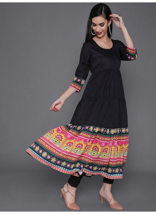 AKS Black & Pink Floral Printed Tiered Anarkali - Image 3