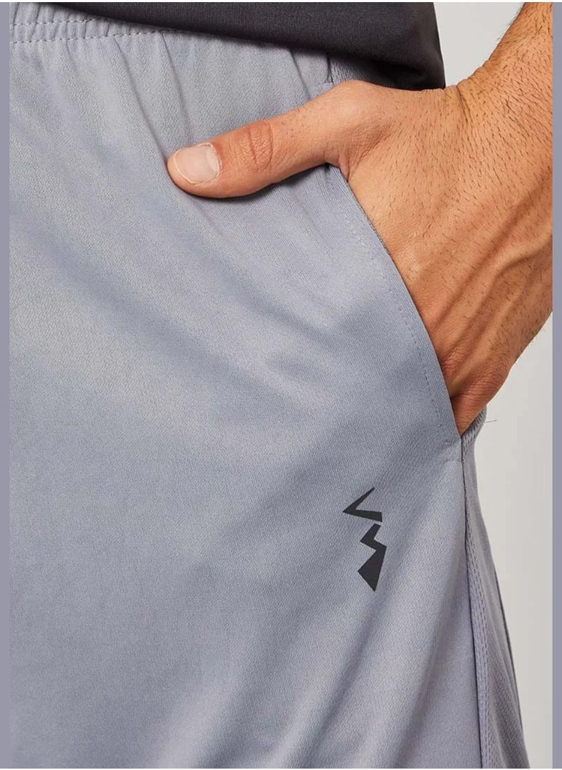 Campus Sutra Elasticated waist shorts