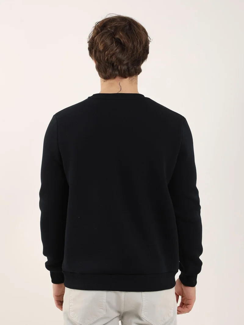 دوفي Navy Blue Men's Regular Fit Crew Neck Sweatshirt