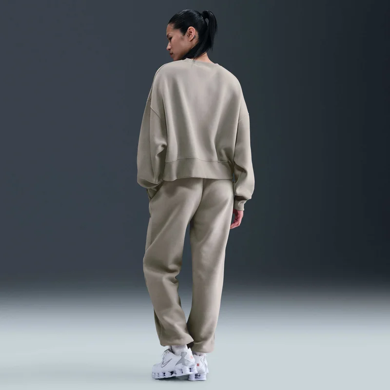 Nike Black Women's Sportswear Phoenix Fleece Sweatshirt for Women | Best Price UAE
