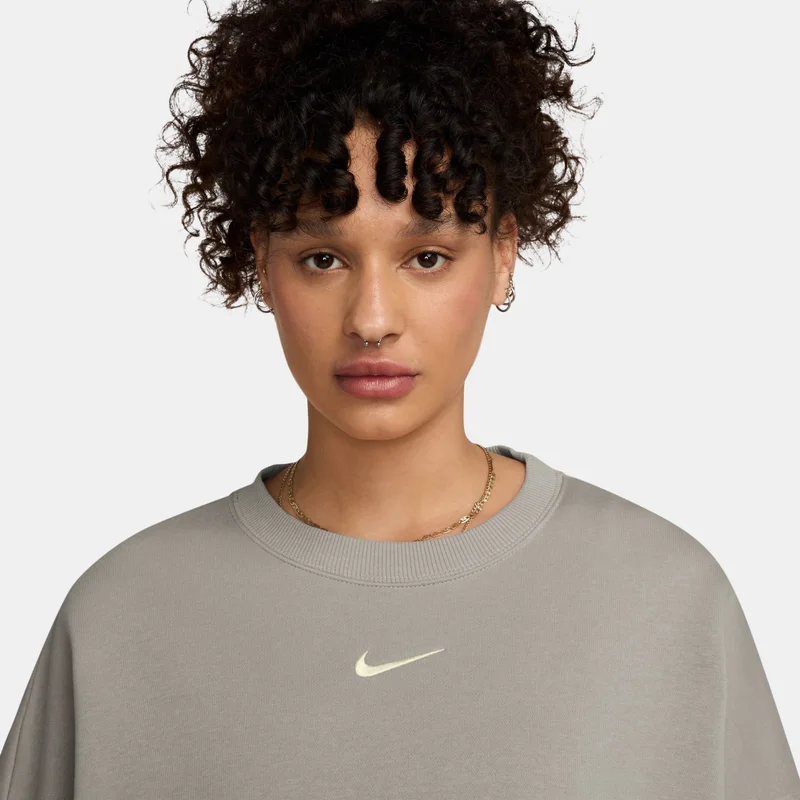 Nike Black Women's Sportswear Phoenix Fleece Sweatshirt for Women | Best Price UAE