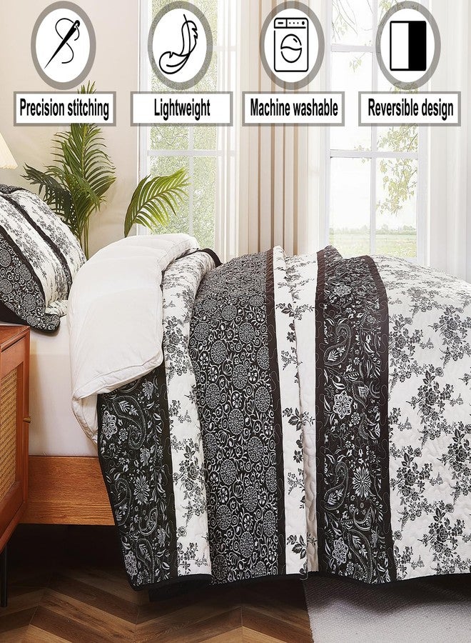 Cmfshape طقم لحاف زهري من 3 قطع من Cmfshape، مقاس كينج - لحاف مطبوع بنمط الفاوانيا المخطط باللونين الأسود والأبيض، طقم مفروشات زهري قابل للعكس، غطاء سرير ناعم وخفيف الوزن (مقاس كينج 106 × 96 بوصة). - Image 3