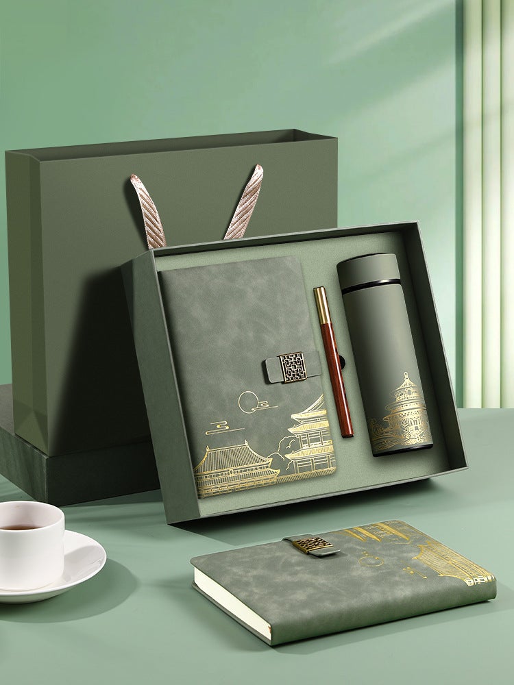 Shunfeng National Tide Forbidden City Wenchuang Notebook Gift Box Suit Custom Thermos Cup Pen Business Activities National Style - Image 4