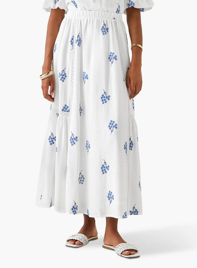 تواكستريمز تنورة ماكسي مطرزة بلمسات دانتيل