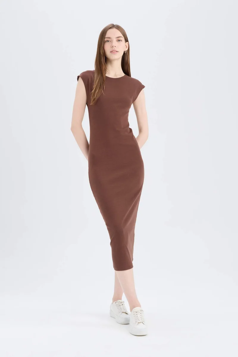 ديفاكتو Bodycon Crew Neck Ribana Midi Dress