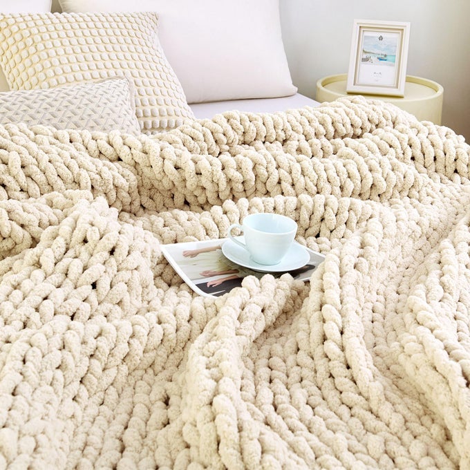 CHUNKY KNIT BLANKET THROW 100 HAND KNIT CHENILLE THROW BLANKET FOR SOFA HOME DECOR SOFT AND COZY KNITTED THROW BLANKETS IVORY40X50