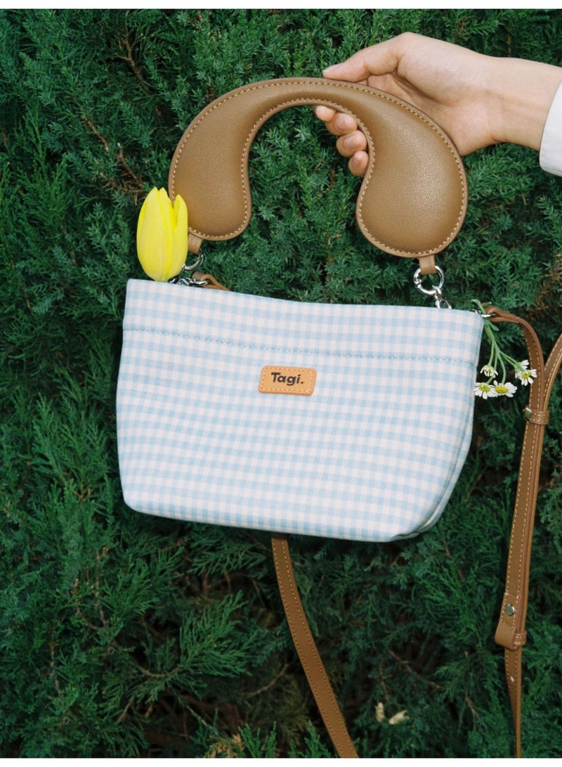 TG Tagi.call me handbag features an adjustable cross-body design, a cute single-shoulder design, and is simple and elegant. - Image 5