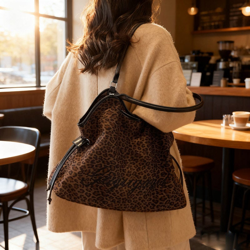 Fashion Retro Shoulder Bag for Women - Image 1