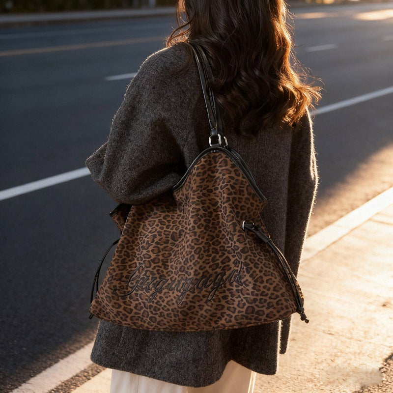 Fashion Retro Shoulder Bag for Women - Image 2