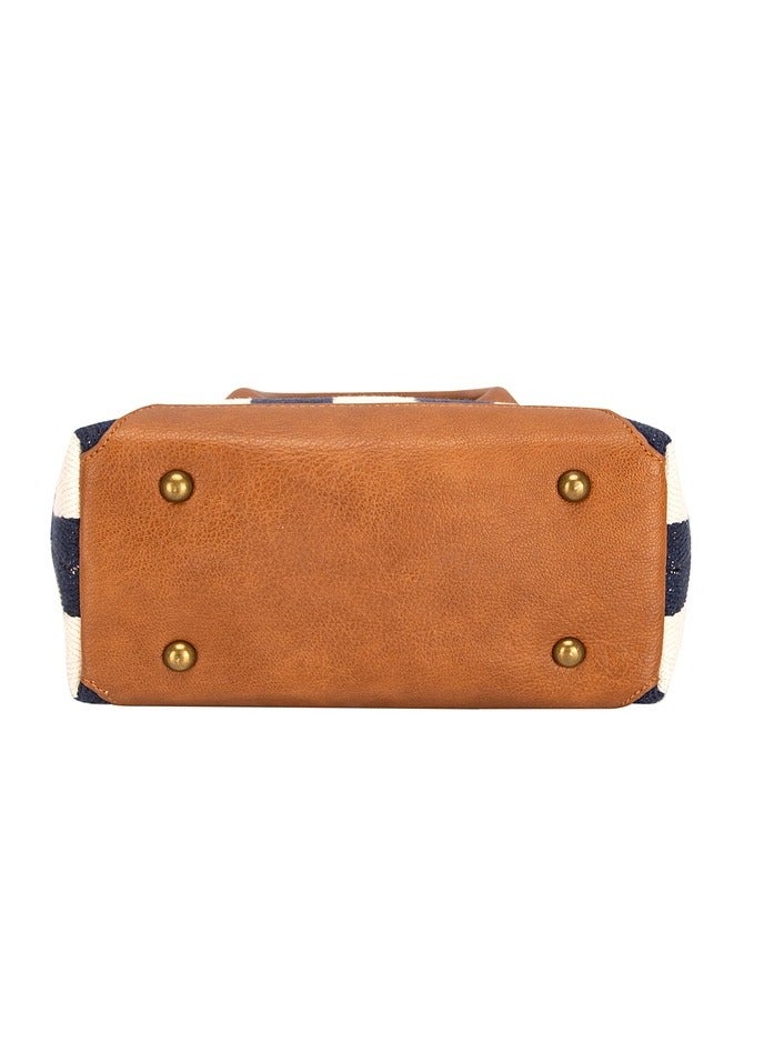 David Jones- Striped all season women tote bag model cm7041-1- Summer bag wearable in two styles-beach and vacation bag for all women and girls - Image 5