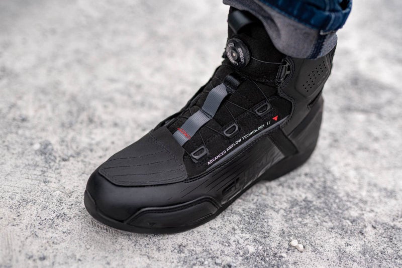 SHIMA Edge Vented, Motorcycle Shoes for Men - Breathable, Reinforced Street Riding Shoes with ATOP Closure System, Ankle Support, Anti-Slip Sole, Gear Pad (Black, 10,5) - Image 4