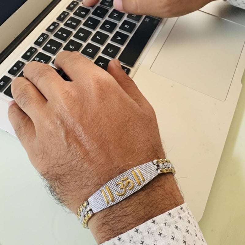immer ® Men’s OM Bracelet – 18K Gold Plated Stainless Steel | Waterproof, Anti-Tarnish, Skin-Friendly Spiritual Jewellery for Men & Women, Adjustable Size - Image 4