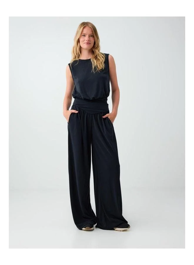 Jimmy Key Black High-Waist Wide-Leg Pocket-Detail Jogger Pants.