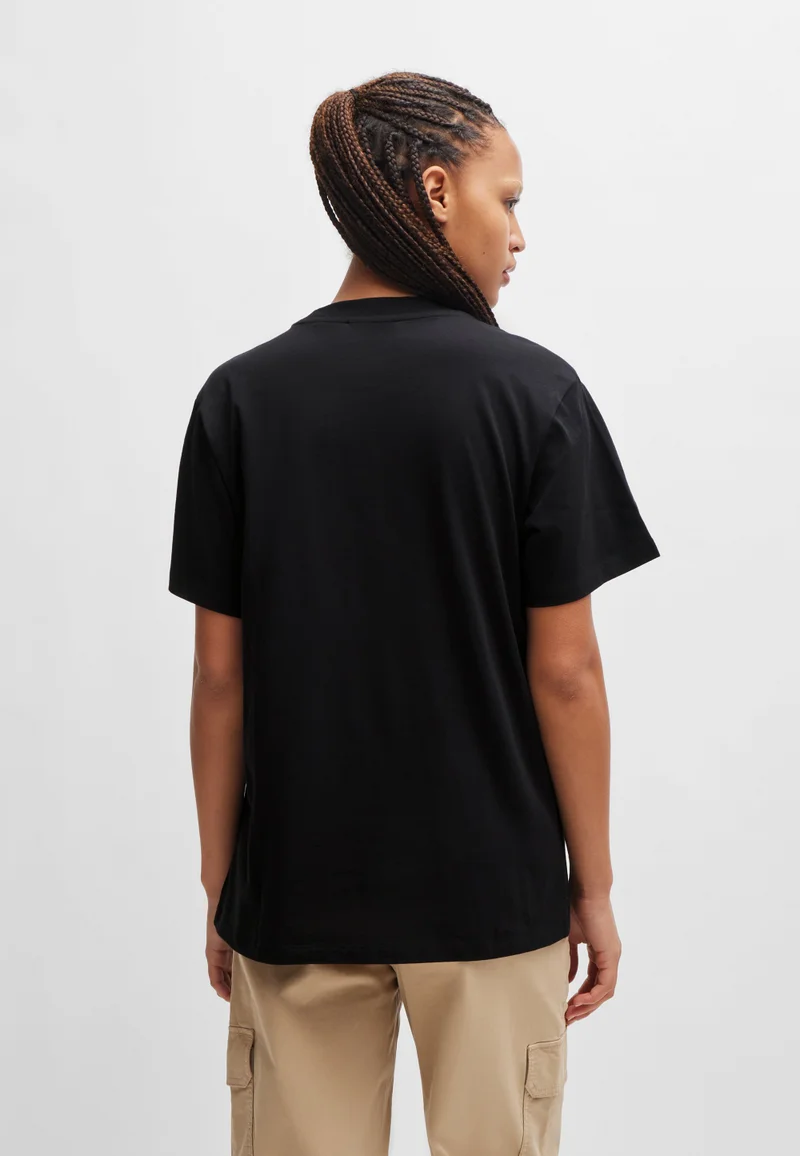 هوجو Cotton-jersey T-shirt with logo badge