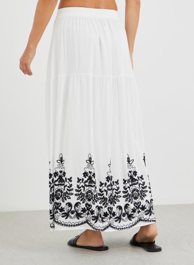 Styli Styli Embroidered Hem A-Line Maxi Skirt  - Image 4