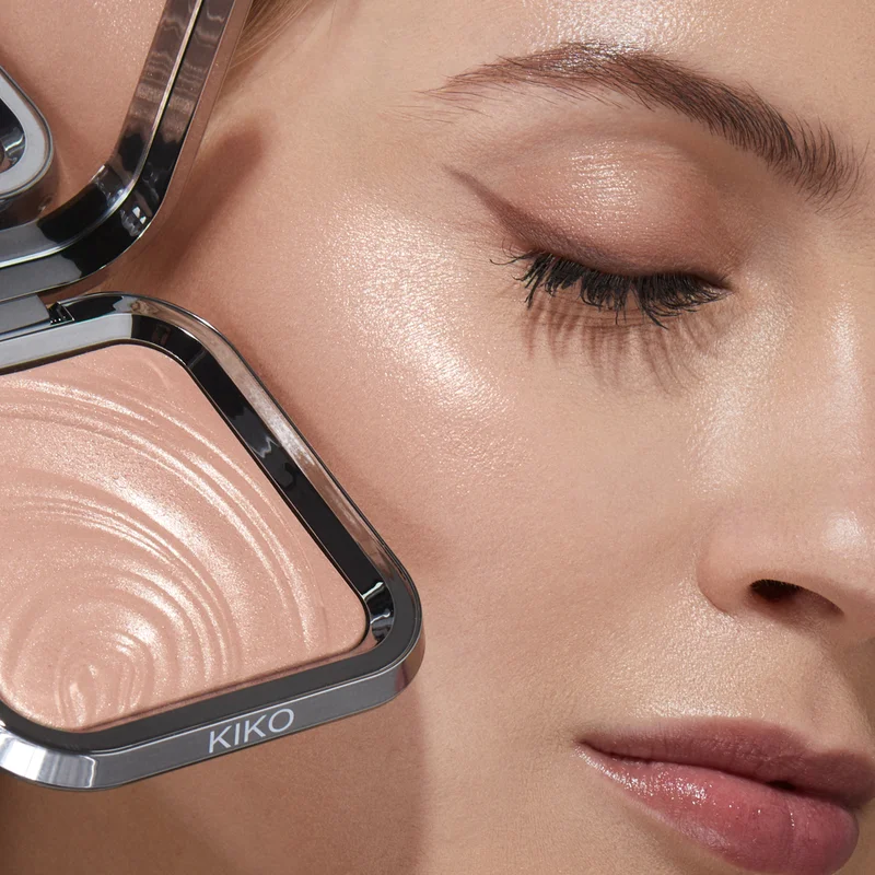 Kiko Milano 2 Glow Fusion Intense Powder Highlighter - 02 for Women | Best Price UAE