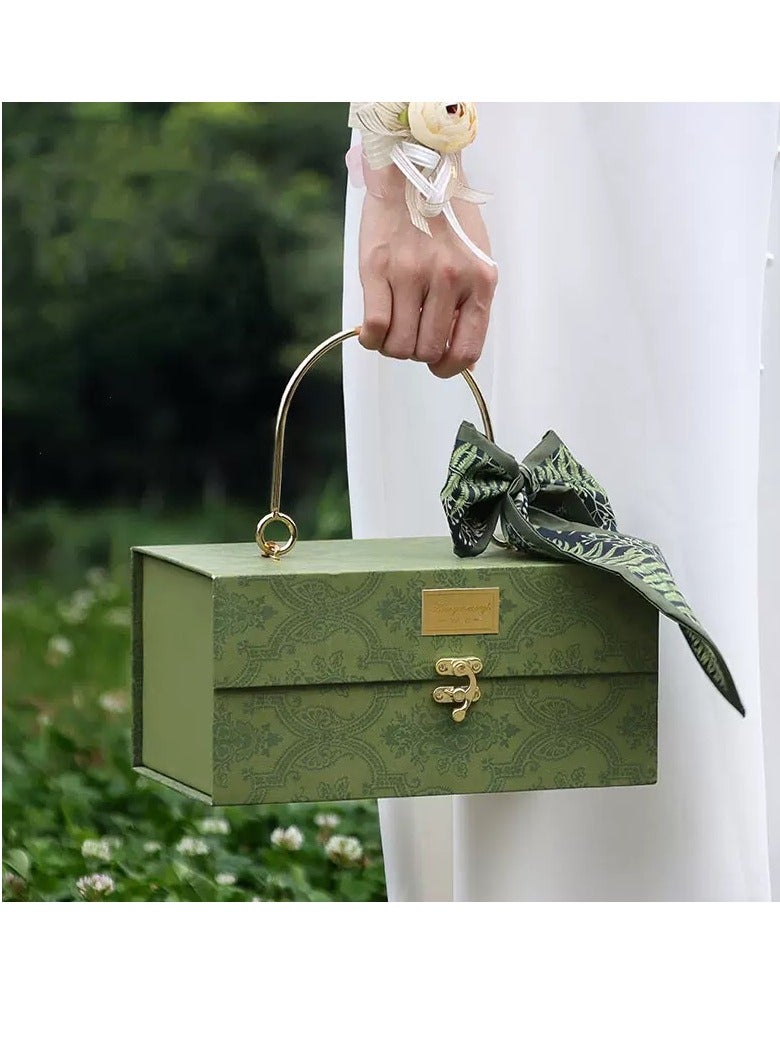 صندوق هدايا فاخر مع قفل - مقاس 25 × 13 × 14 سم | مثالي لتوزيعات الأعياد والمناسبات مثل الزفاف - أعياد الميلاد - يوم الأم - يوم الأب - Image 5