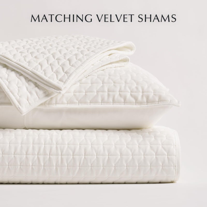 EVERGRACEHOME EVERGRACE Luxury Velvet Quilt Set King Size 3 Piece, Soft Cross-Stitch Velvet Comforter Set with Pillow Shams, Lightweight Coverlet Bedspread Bedding Set for All Seasons, Cream White - Image 5